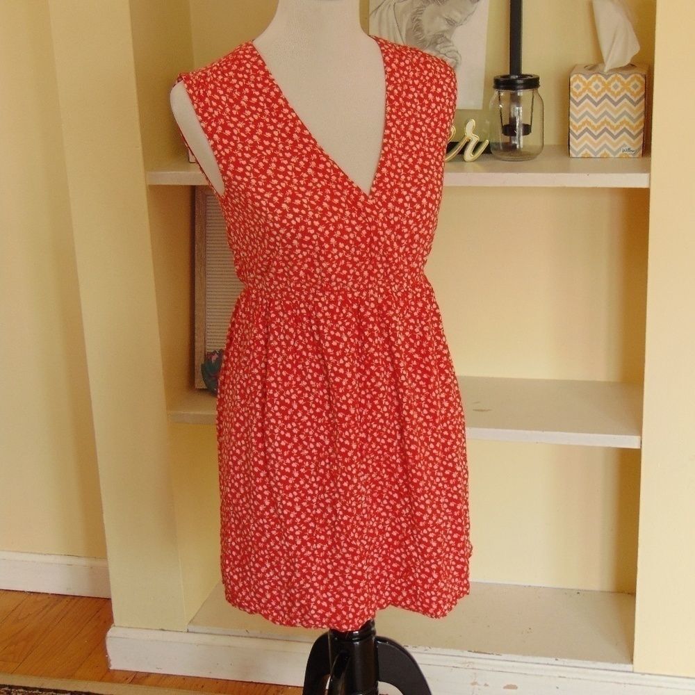*264 Forever 21 Floral Sleeveless Mini Dress